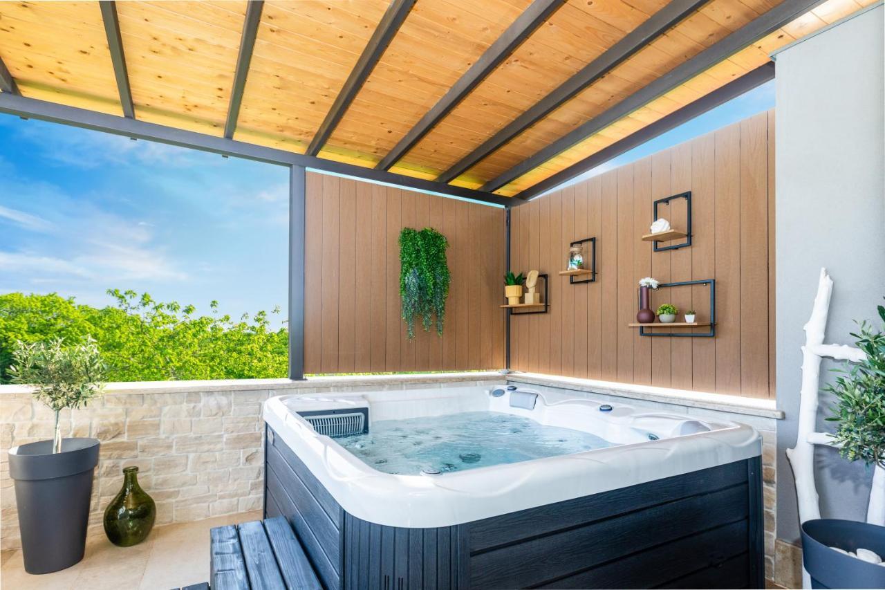Villa Oasi Verde Bibici Luaran gambar