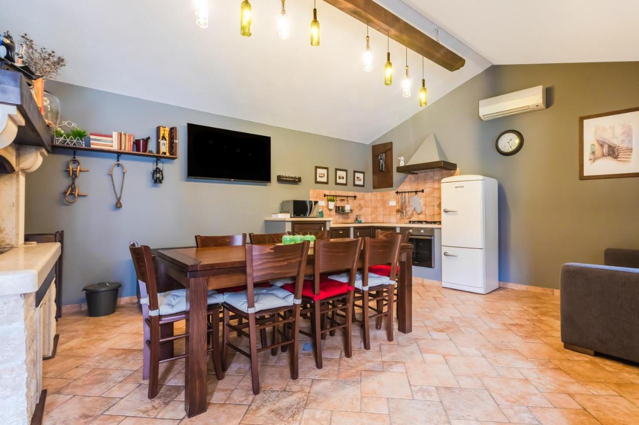 Villa Oasi Verde Bibici Luaran gambar